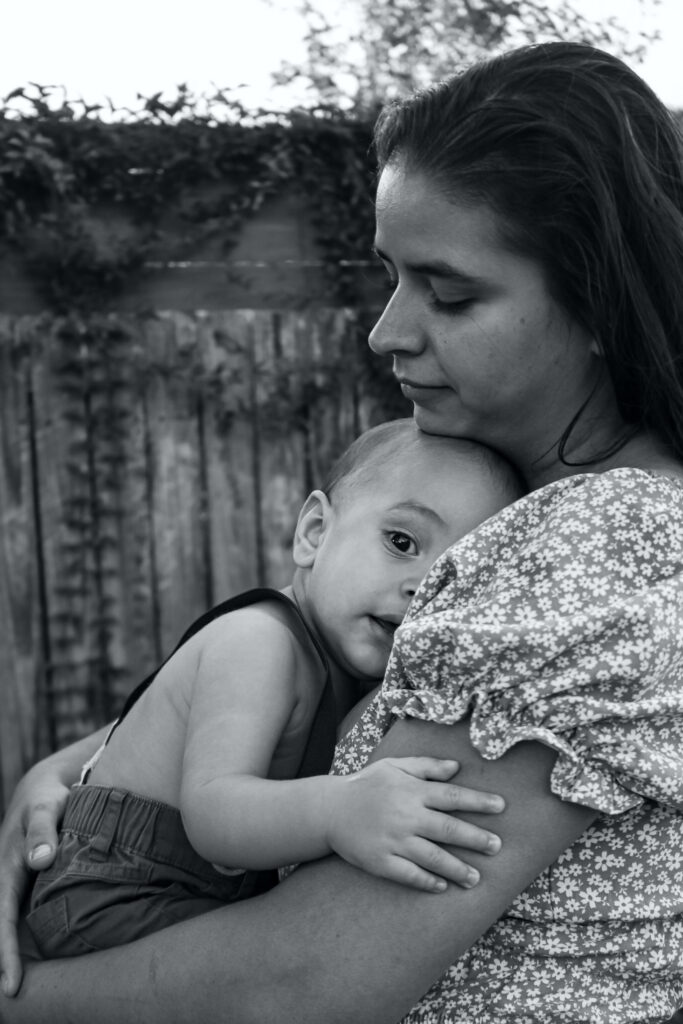 How to Soothe Your Crying Infant
colicky baby remedies
how to calm a crying baby
infant calming techniques